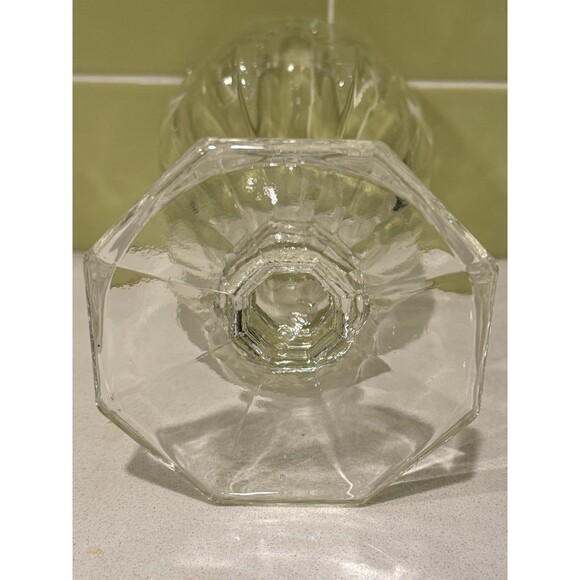 Vintage Two’s Company Clear Glass Paneled Vase – 7 ⅜″ (circa 1964) - Picture 4 of 7